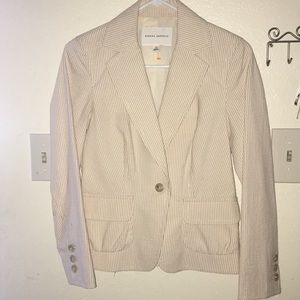 Women’s Banana Republic seersucker blazer